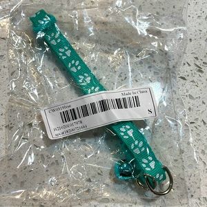 Green Paw Cat/Dog Color with Bell
